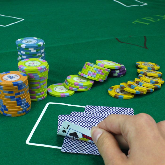 Poker Knights 500 Poker Chip Set W/ Aluminum case